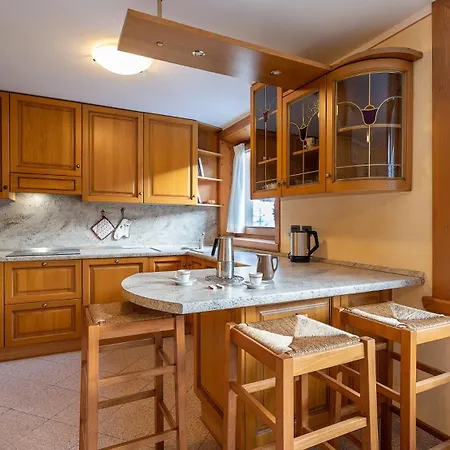Hotel apartamentowy Li Mina