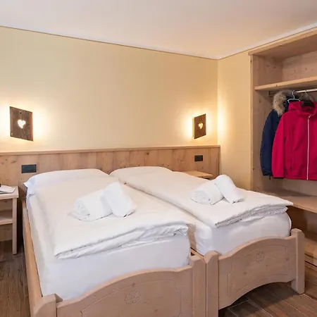 Hotel apartamentowy Li Mina