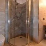 Li Mina Hotel apartamentowy