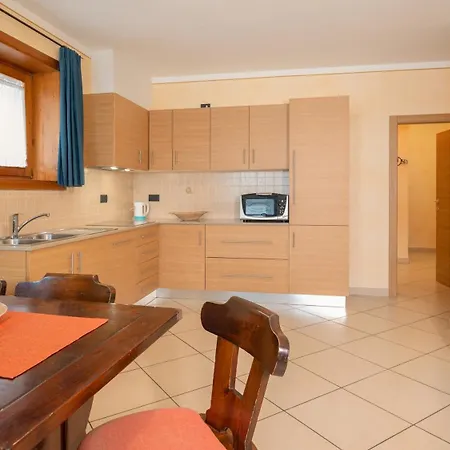 Lägenhetshotell Li Mina 3*